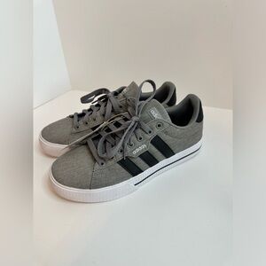 ADIDAS Daily 3.0 Shoes • Size 7 US • Dove Grey